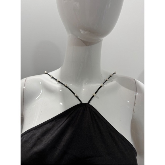 Commense Hold My Pearls Open Back Satin
Long Dress Black size S - Picture 5 of 5